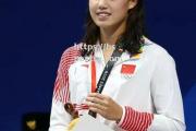 bsports体育-游泳比赛女子破纪录夺冠，绝对佳话！