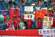 bsports体育-一场比赛中，球队获得了一场惊险的胜利