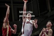 bsports体育-上海男篮主帅调整阵容，掀起争议风暴