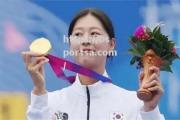bsports体育-精彩对决！射箭女将获得银牌