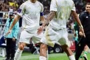 bsports体育-上海申鑫逆袭获胜，实现艰难胜利保持榜首位置