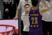 bsports体育-格林纳达神锋梅开二度，帮助球队取得关键胜利