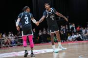 bsports体育-篮球名将云集，全球球迷热烈期待新赛季