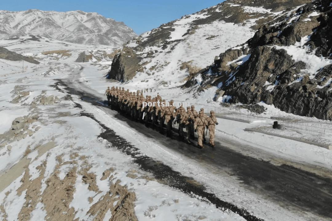 西藏雪域壮族队员表现出色，夺得关键胜利