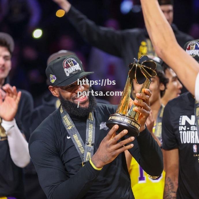 NBA球星再次获得篮球赛事冠军，强劲表现令人惊叹